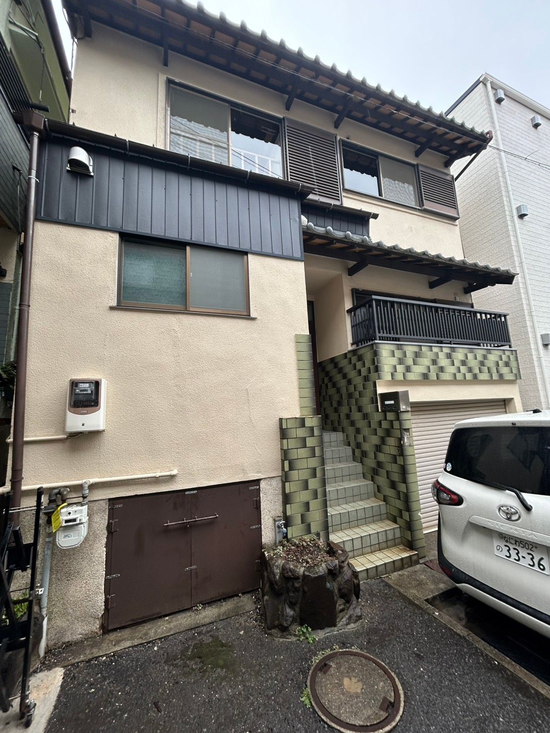 堺市より堀込車庫付き再建築可の戸建の写真