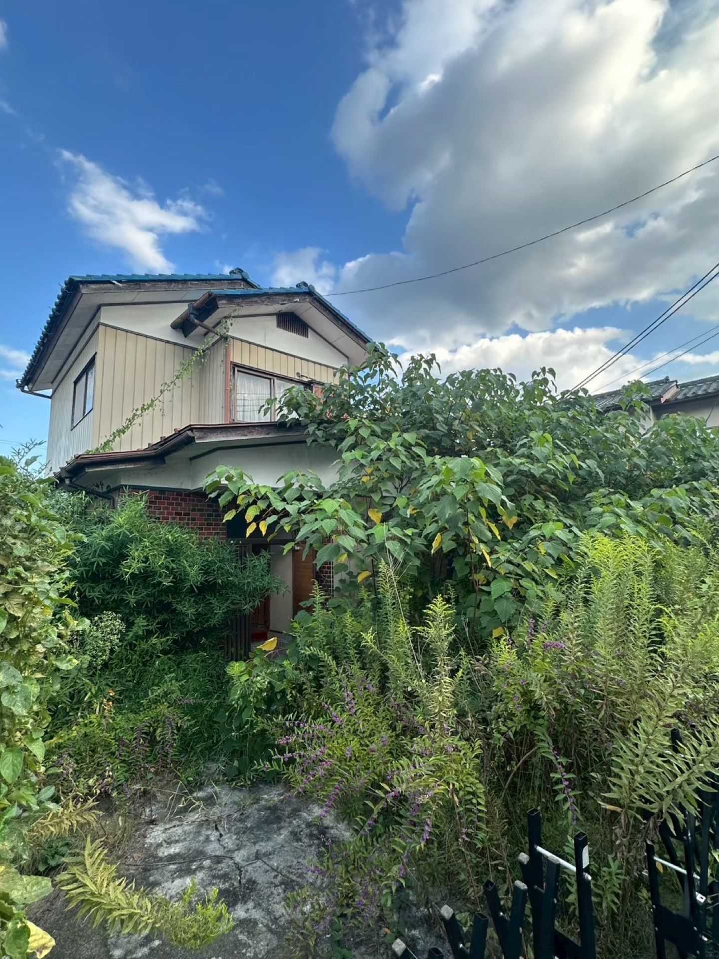 暮らし継ぐ家 学園通り（Before（再生前） 写真1）