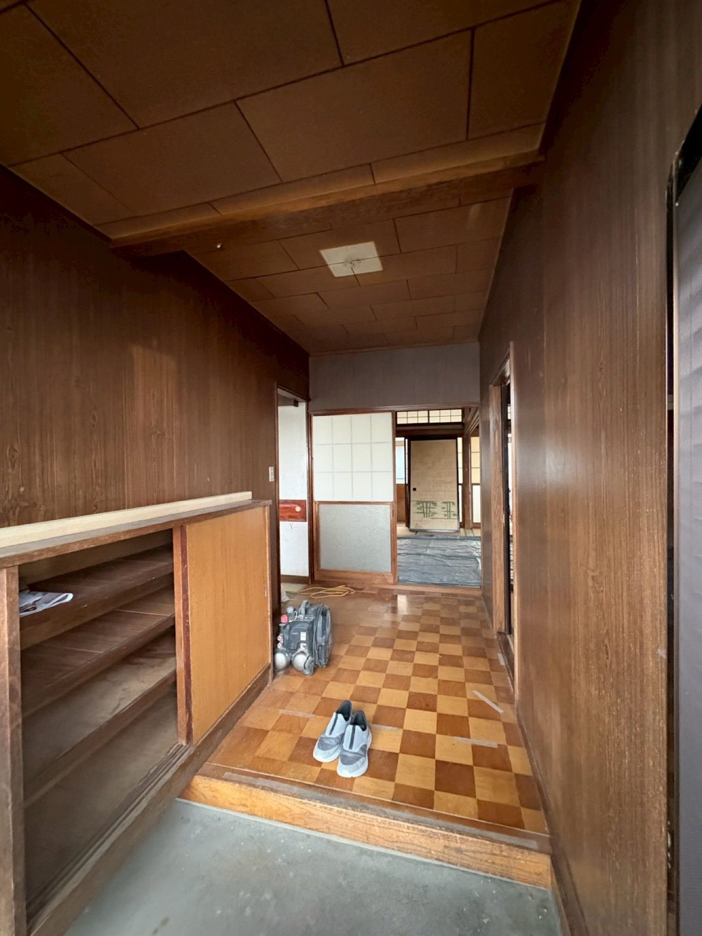 東北最大級の温泉街に溶け込んだ平屋住宅（Before（再生前） 写真7）