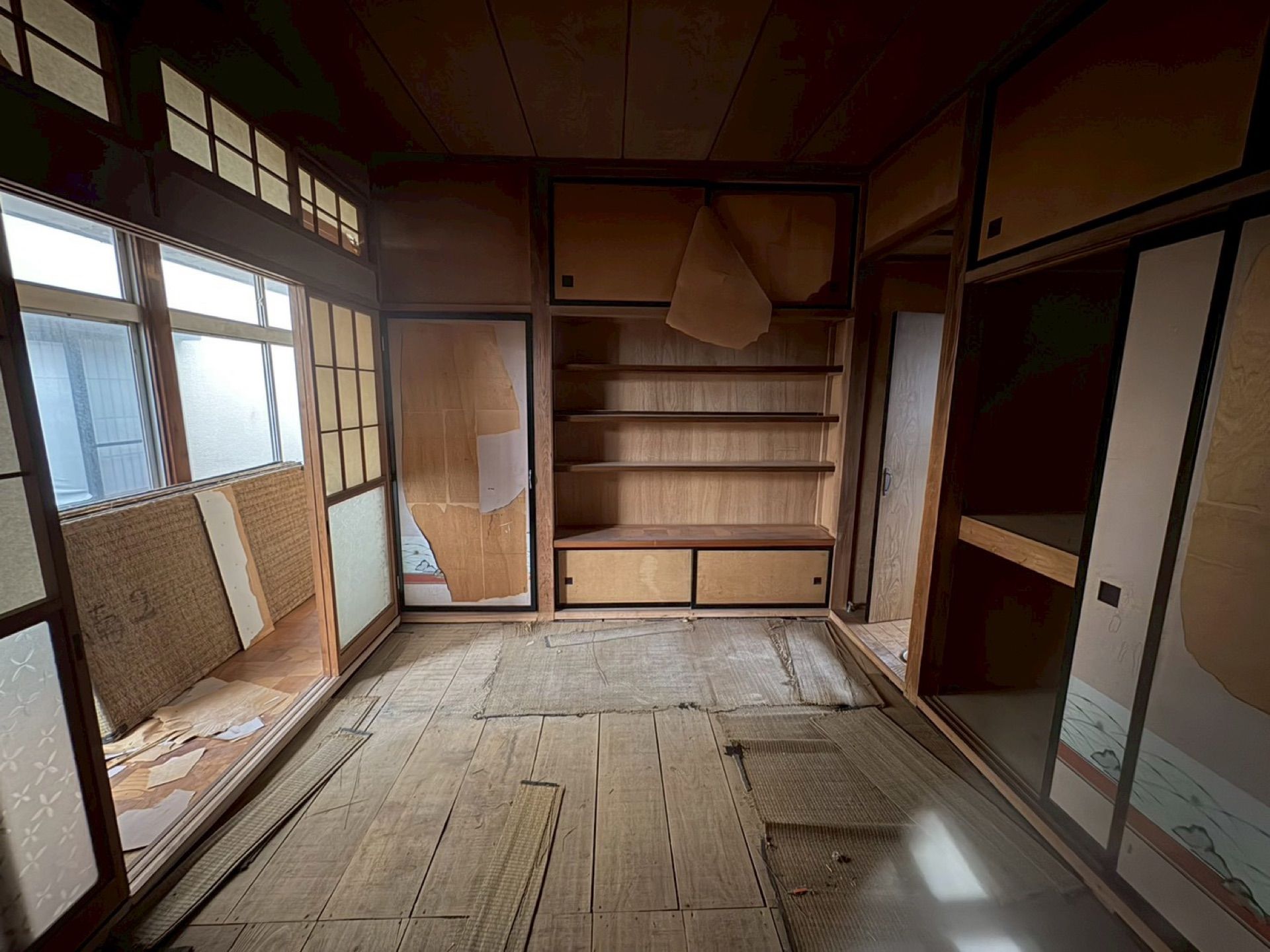 東北最大級の温泉街に溶け込んだ平屋住宅（Before（再生前） 写真3）