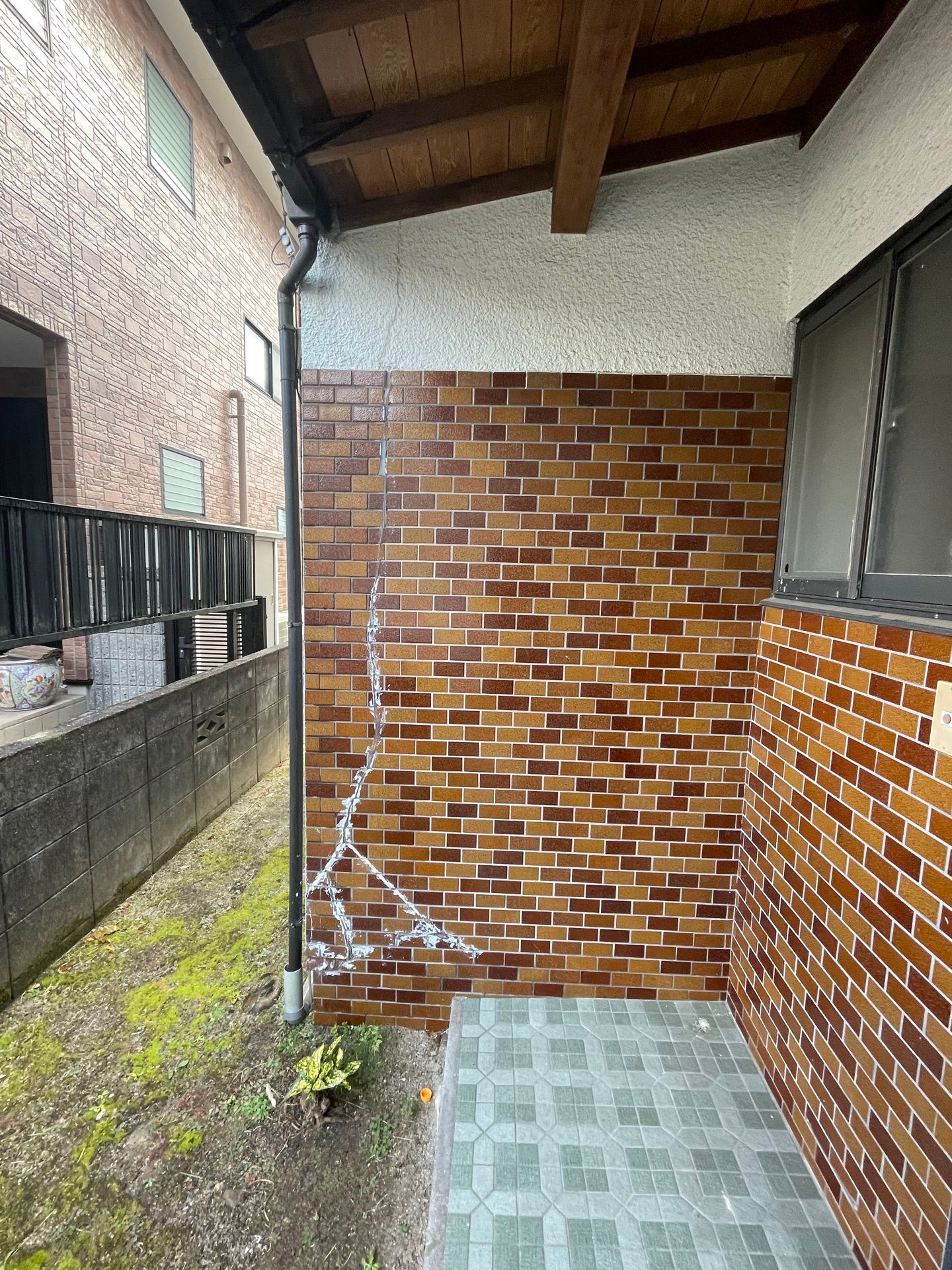 瀬戸内と宮島を望む家（Before（再生前） 写真1）