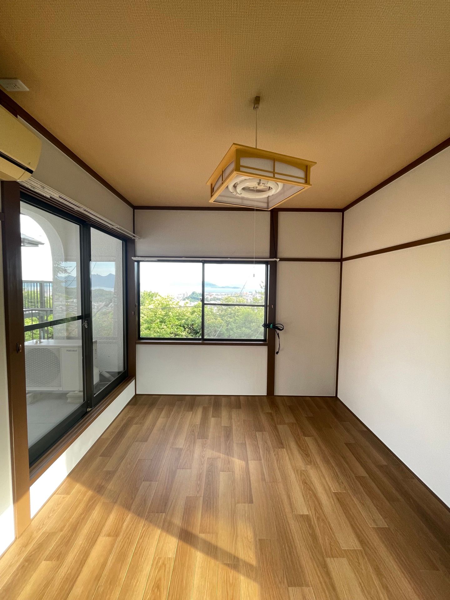 瀬戸内と宮島を望む家（After（再生後） 写真6）