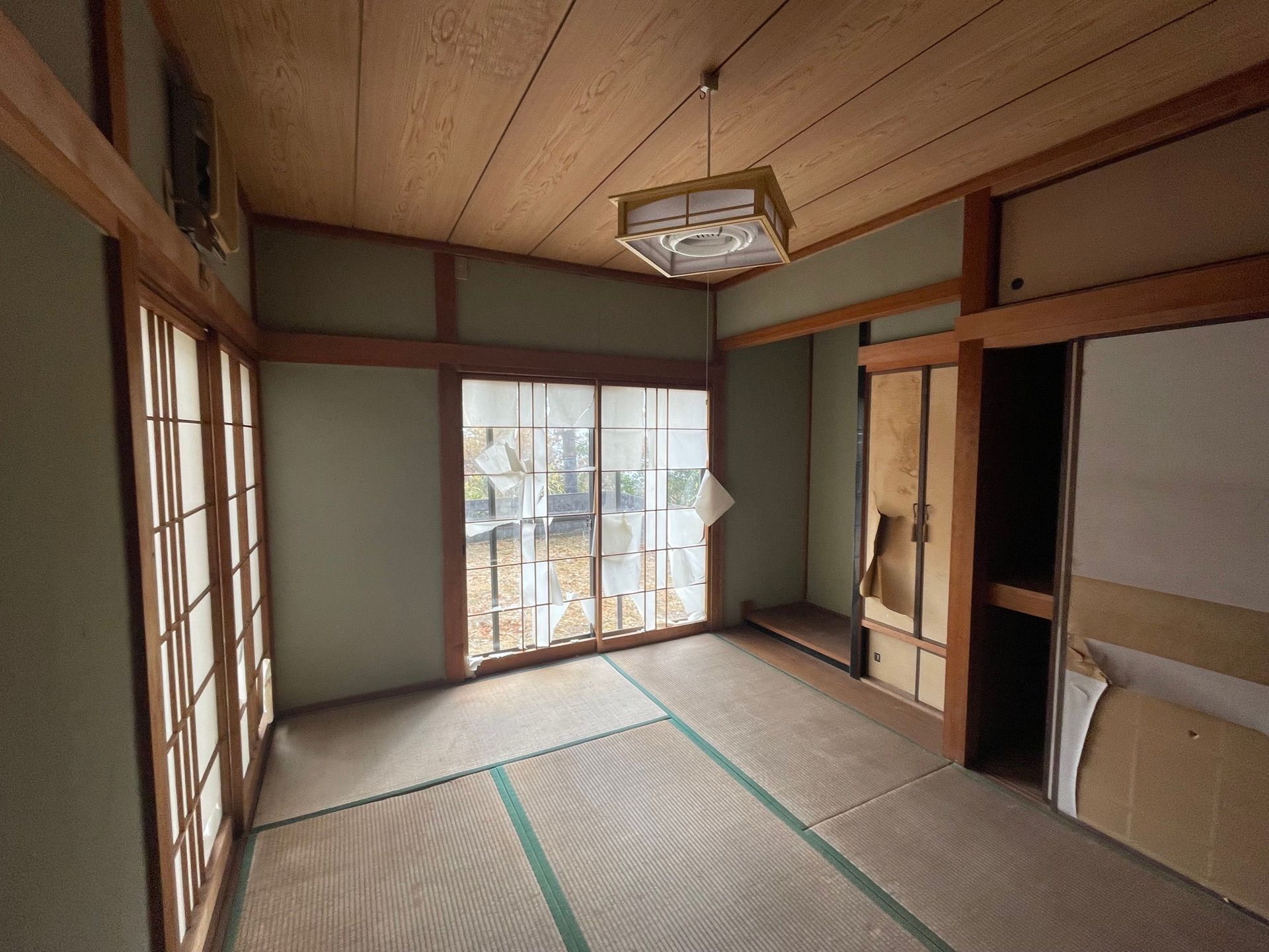 瀬戸内と宮島を望む家（Before（再生前） 写真2）