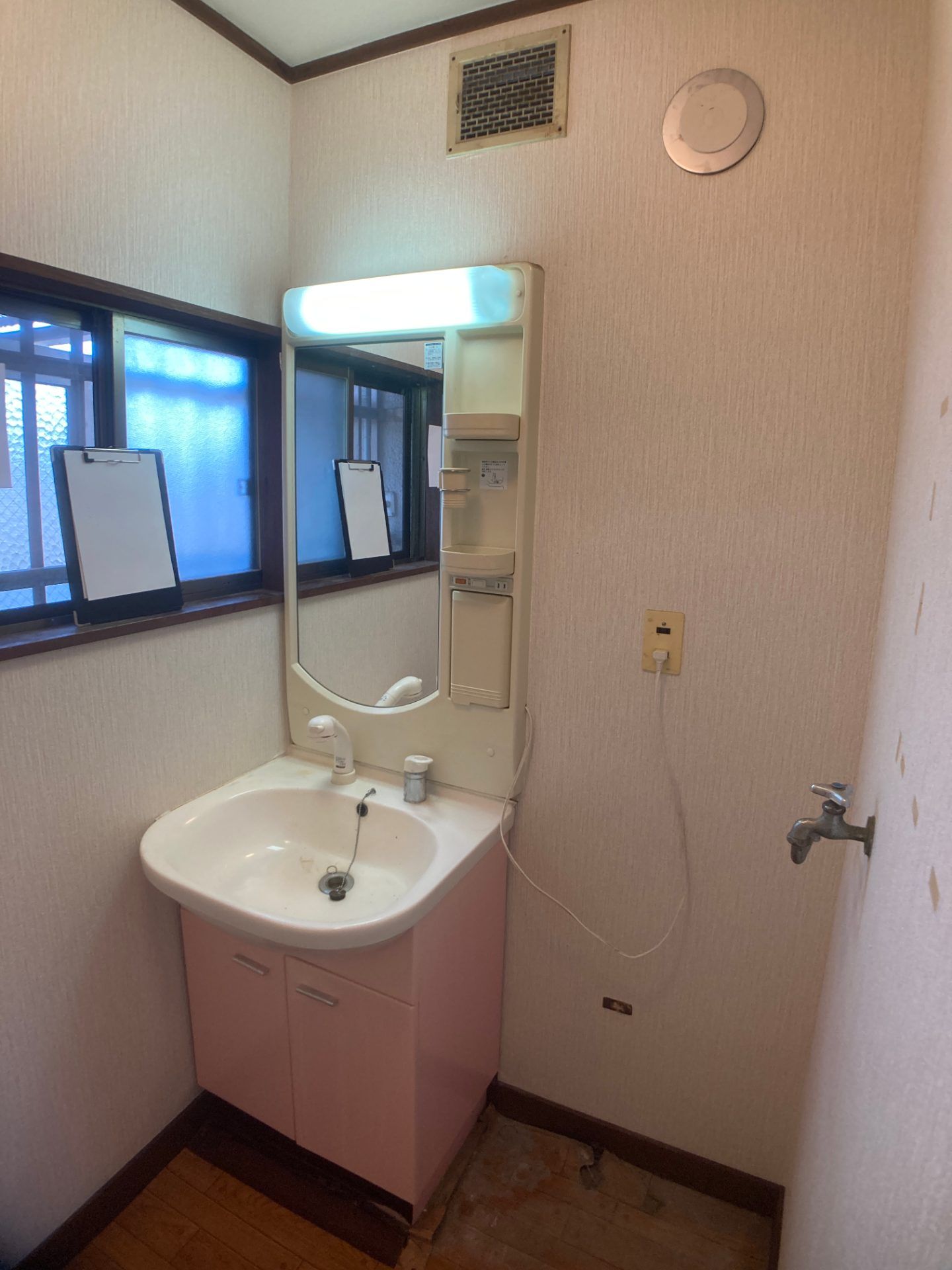 広々テラスの明るい家（Before（再生前） 写真8）