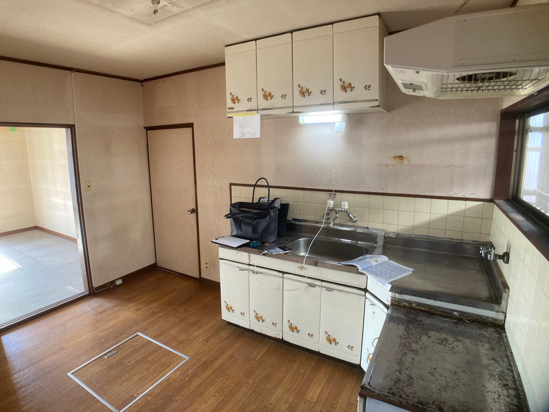 広々テラスの明るい家（Before（再生前） 写真2）