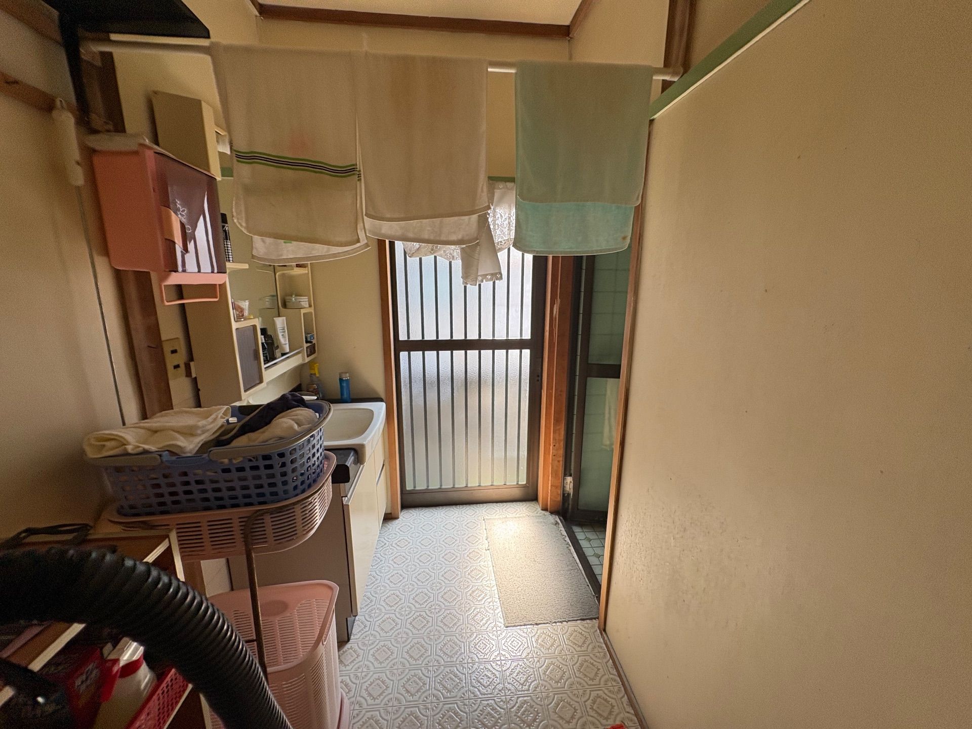 更地での売却予定だった物件を若い世代向けの家に（Before（再生前） 写真4）