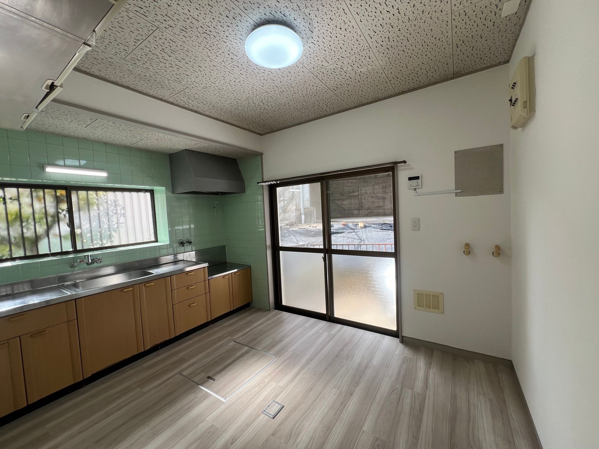 駐車スペースを新設した閑静な住宅街の立派な戸建（After（再生後） 写真4）